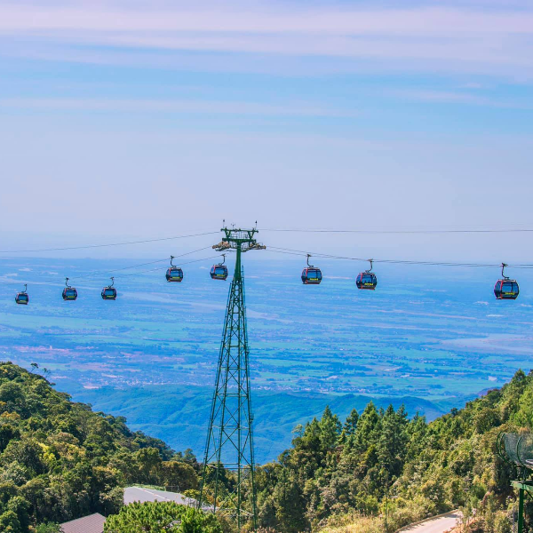 Gợi Ý Lịch Trình Tham Quan Bà Nà Hills 2025 - Review Bà Nà Hills 2025: Kinh nghiệm di chuyển, ăn gì, chơi gì?
